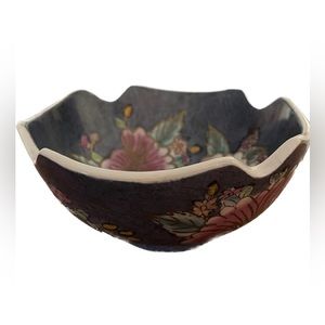 Beautiful hand painted bowl.Made in China. Decorative use.6”diameter-2 3/4 tall